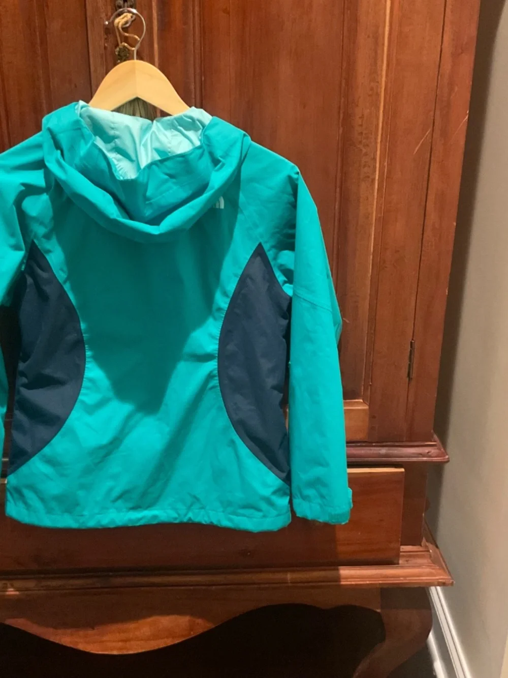 The North Face Girls Kira Triclimate Jacket, Color Teal/ Black, Size 10-12